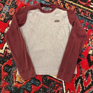 Abercrombie & Fitch Men's Burgundy and Red Shirt